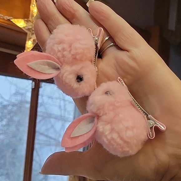 BUNNY HAIR CLIPS, SET OF TWO - Picture 4 of 9